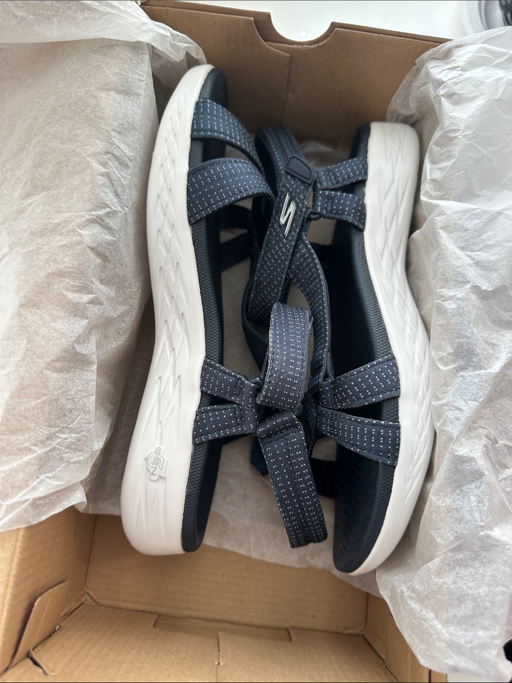 Skechers sandals - Picture 5 of 9